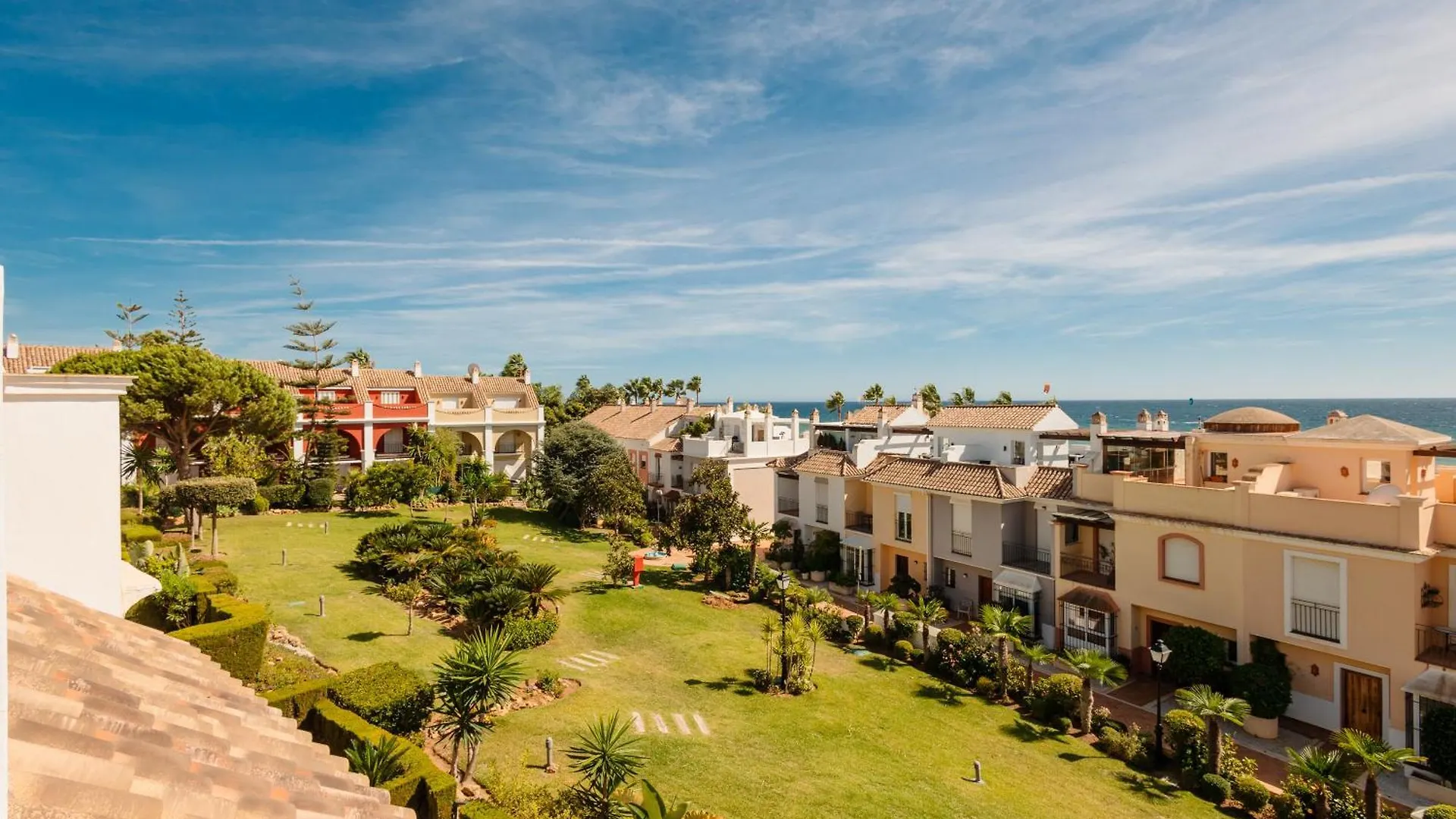 Semesterbostad Holiday House Next To The Beach In Las Dunas, Bahia De Marbella